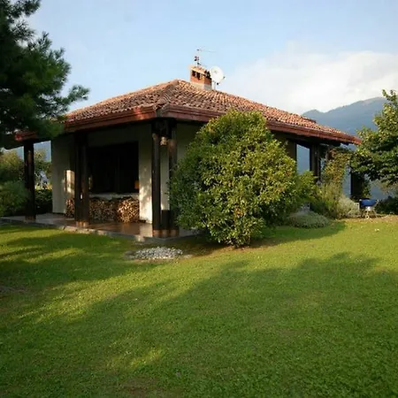וילה Il Castagno Castiglione dʼIntelvi